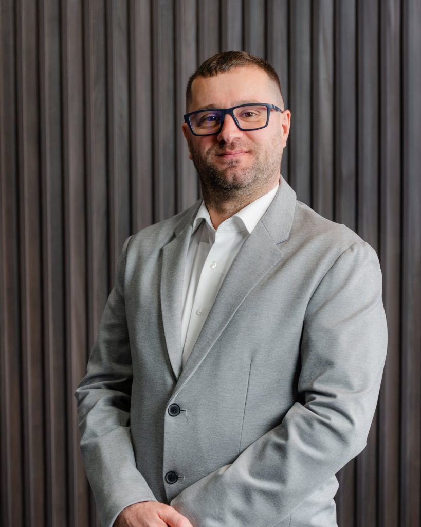 Marcel Naghiu, inginer proiectant structuri metalice și construcții industriale Prorezis Studio
